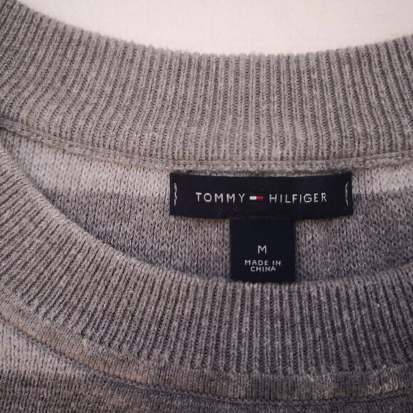 Tommy Hilfiger Ladies Size Medium Light & Dark Grey Striped Fooler Sweater - Picture 3 of 10